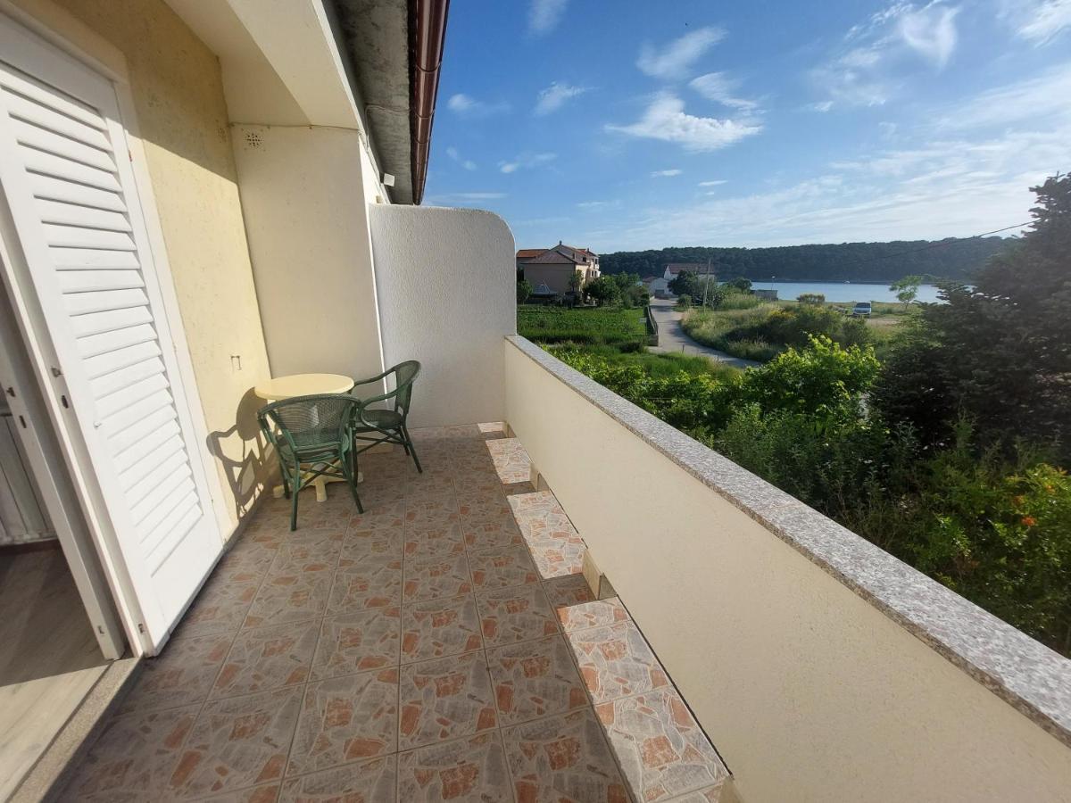 Rooms Marto Rab Exterior foto